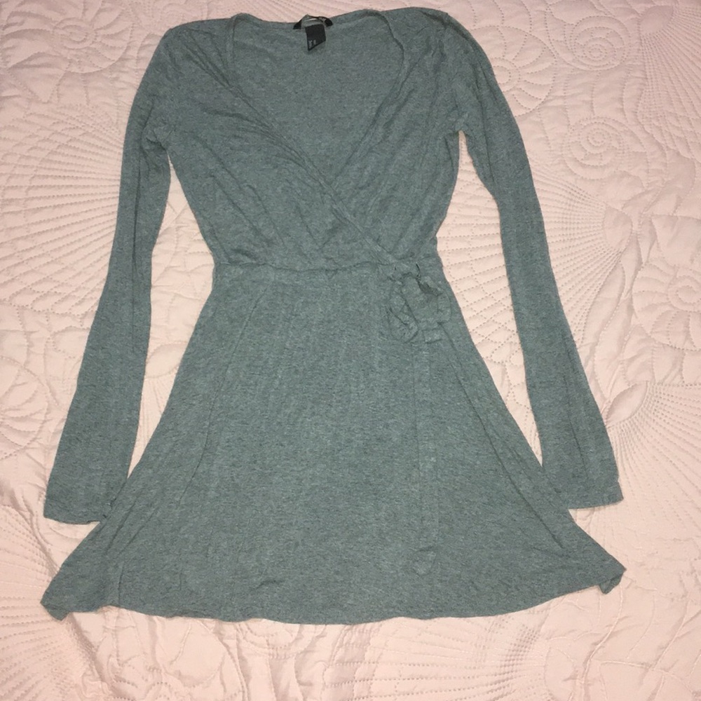 Long sleeves dress